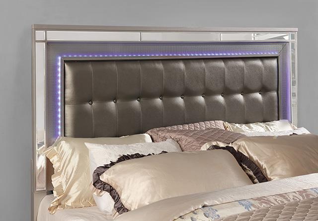 Brachium Silver Dresser - Carl's Furniture (Garden City, KS)