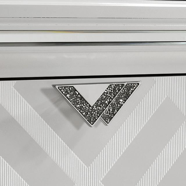 EMMELINE Dresser, White - Carl's Furniture (Garden City, KS)