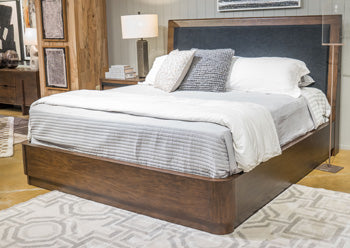 Dilenno Upholstered Bed - Carl's Furniture (Garden City, KS)