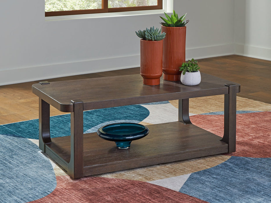 Breckington Coffee Table - Carl's Furniture (Garden City, KS)
