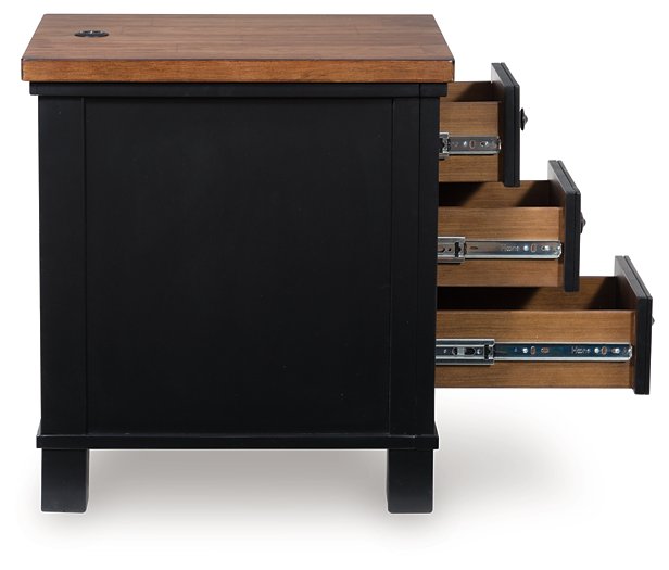 Wildenauer Chairside End Table - Carl's Furniture (Garden City, KS)