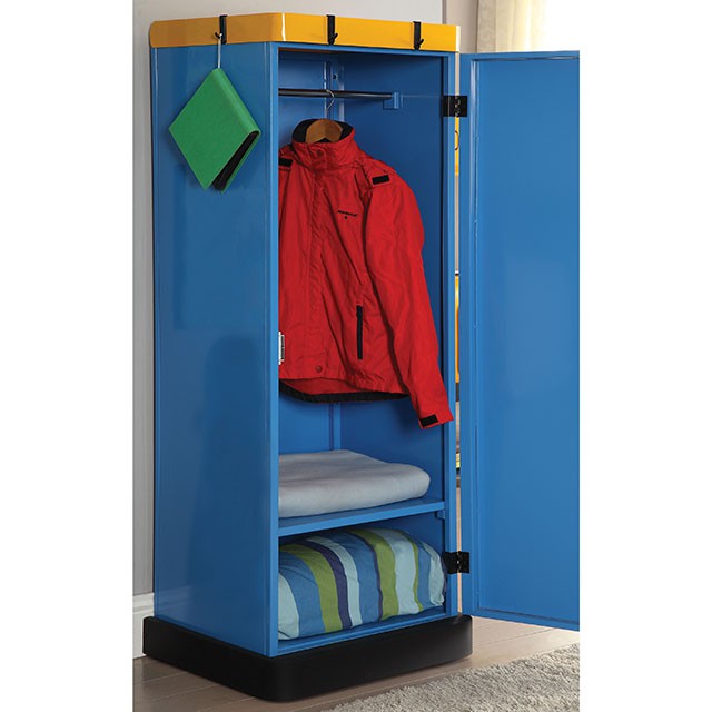 Petro Closet - Carl's Furniture (Garden City, KS)