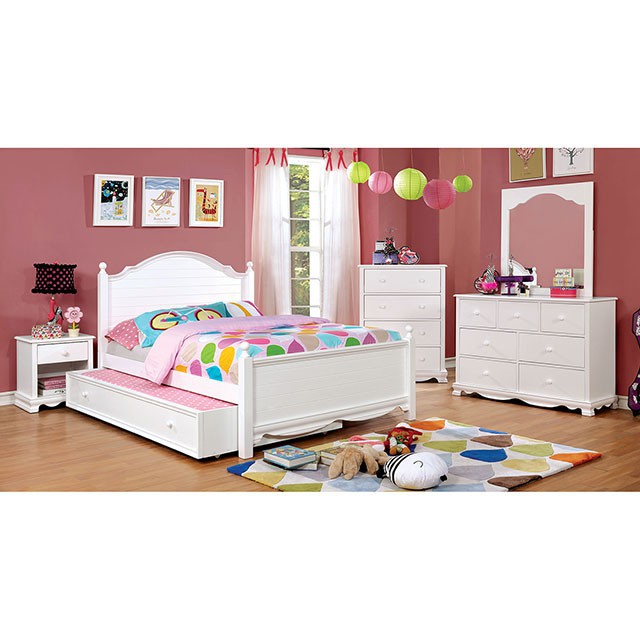 Dani Dresser - Carl's Furniture (Garden City, KS)