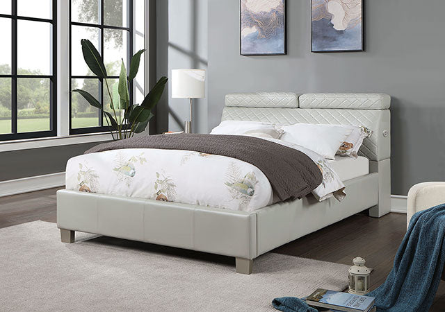 Muttenz E.King & Queen Bed - Carl's Furniture (Garden City, KS)