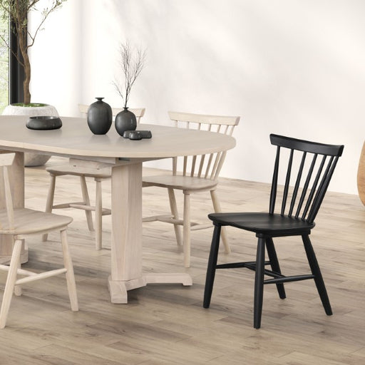 Hines Oval Dining Table - Carl's Furniture (Garden City, KS)