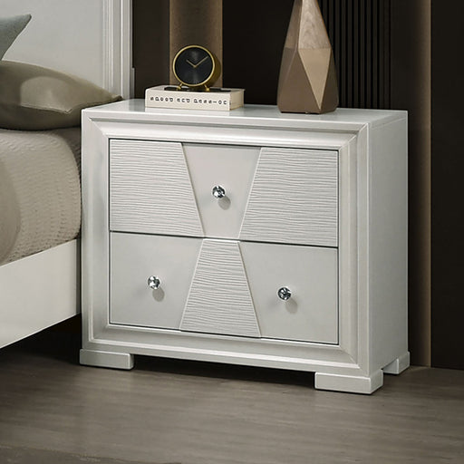 Holsted Nightstand - Carl's Furniture (Garden City, KS)