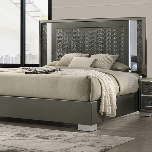 Leyland E.King & Queen Bed - Carl's Furniture (Garden City, KS)