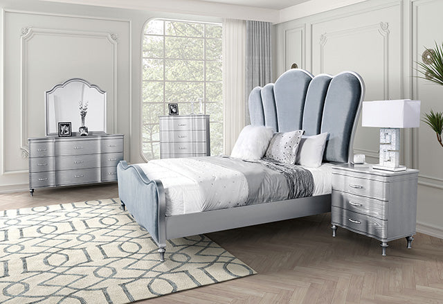 Melodi Parc E.King & Queen Bed Black & Silver - Carl's Furniture (Garden City, KS)