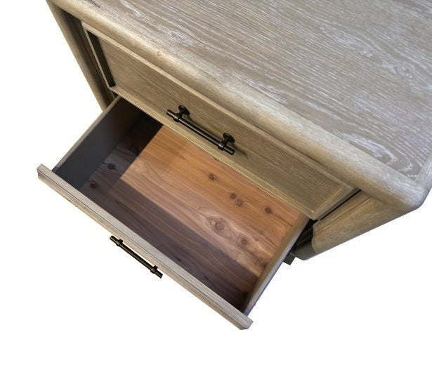 Midhurst Nightstand - Carl's Furniture (Garden City, KS)