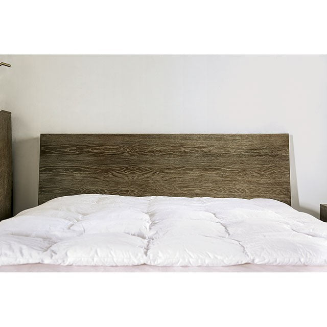 Pickstown Cal.King, & Queen Bed - Carl's Furniture (Garden City, KS)
