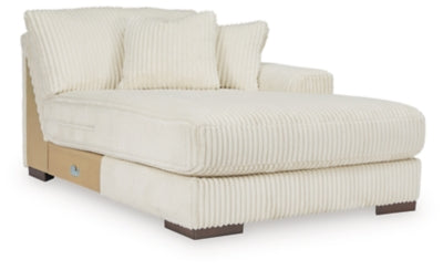 Lindyn Sectional with Chaise - Carl's Furniture (Garden City, KS)