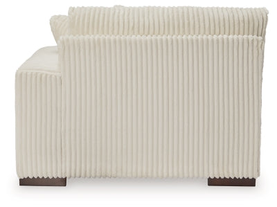 Lindyn Sectional with Chaise - Carl's Furniture (Garden City, KS)