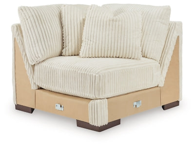Lindyn Sectional with Chaise - Carl's Furniture (Garden City, KS)