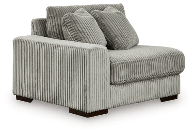 Lindyn Sectional with Chaise - Carl's Furniture (Garden City, KS)
