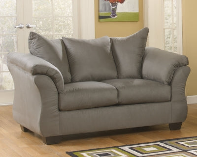 Darcy Loveseat - Carl's Furniture (Garden City, KS)