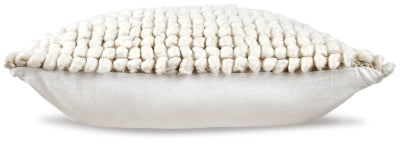 Aavie Pillow - Carl's Furniture (Garden City, KS)