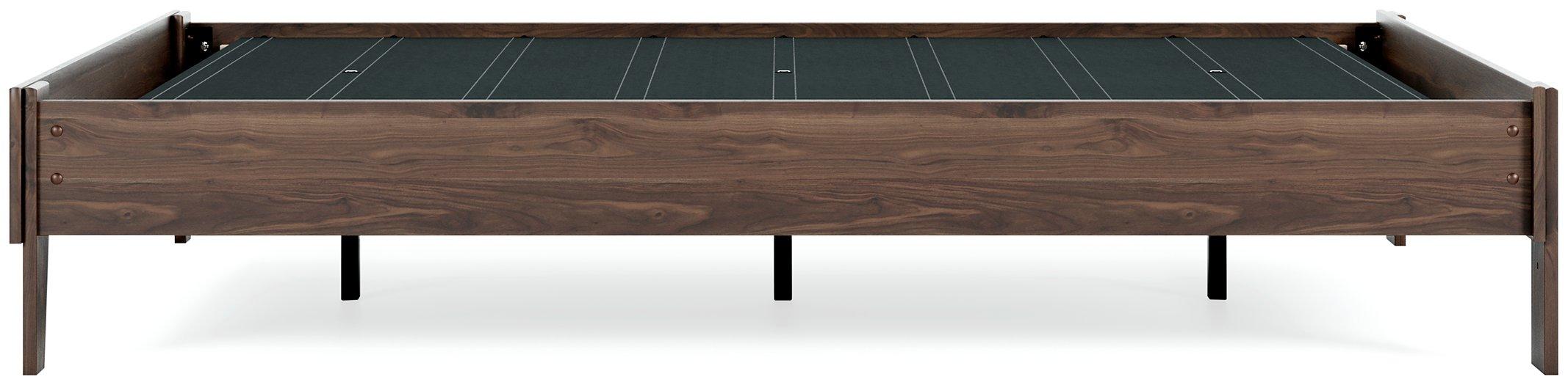 Calverson Bed - Carl's Furniture (Garden City, KS)