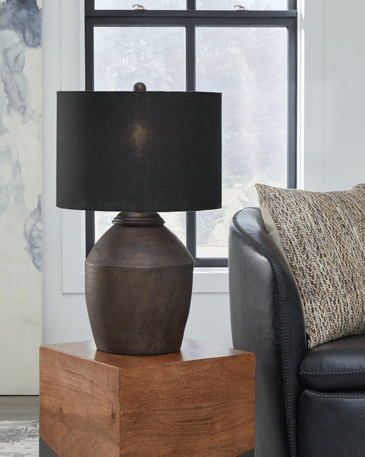 Naareman Lamp Set - Carl's Furniture (Garden City, KS)