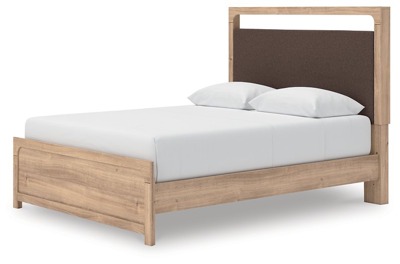Kinlanni Upholstered Bed - Carl's Furniture (Garden City, KS)