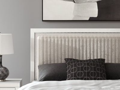 Zuraleus Bed - Carl's Furniture (Garden City, KS)