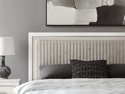 Zuraleus Bed - Carl's Furniture (Garden City, KS)