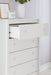 Hallityn Chest of Drawers - Carl's Furniture (Garden City, KS)