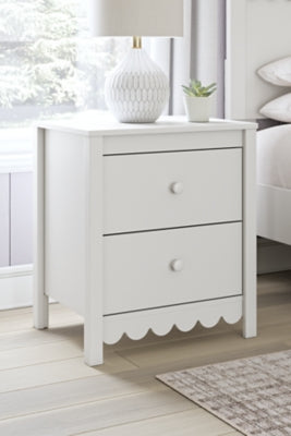 Hallityn Nightstand - Carl's Furniture (Garden City, KS)