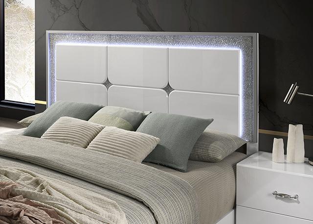 Stoholm E.King & Queen Bed - Carl's Furniture (Garden City, KS)