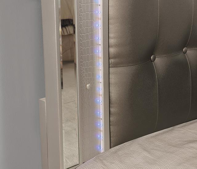 Brachium Silver Dresser - Carl's Furniture (Garden City, KS)