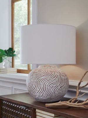 Vien Table Lamp - Carl's Furniture (Garden City, KS)