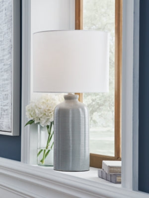 Wimlow Table Lamp - Carl's Furniture (Garden City, KS)