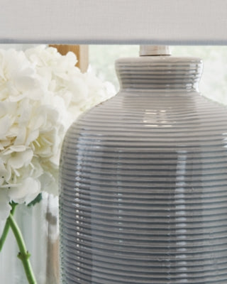 Wimlow Table Lamp - Carl's Furniture (Garden City, KS)