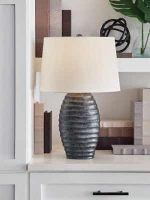 Caronick Table Lamp (Set of 2) - Carl's Furniture (Garden City, KS)