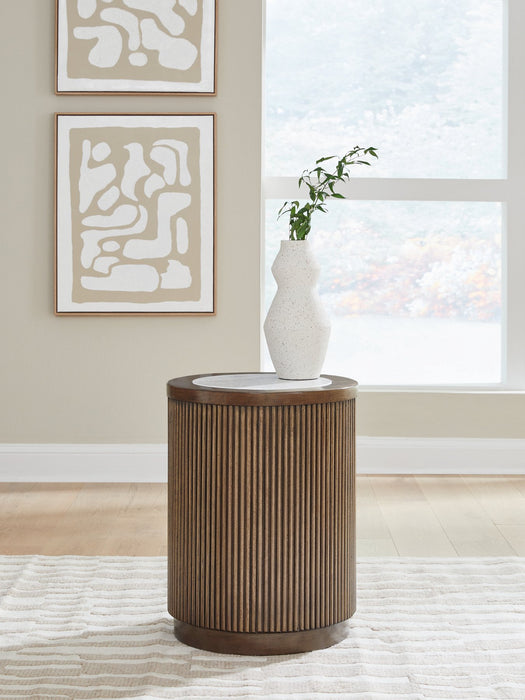 Hadonna End Table - Carl's Furniture (Garden City, KS)