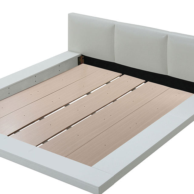 Christie Queen Bedroom Set - Carl's Furniture (Garden City, KS)