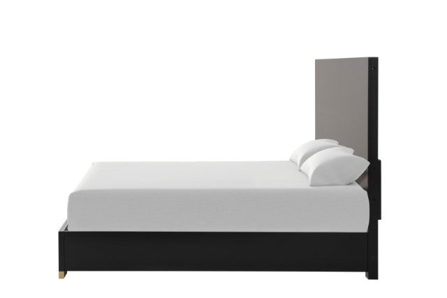 Goldsberg E.King & Queen Bed Grey & Pink - Carl's Furniture (Garden City, KS)